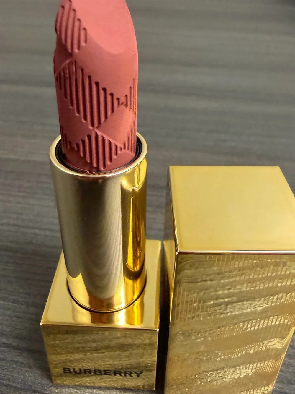 Brand new Burberry Matte Sculpted Lipstick in Dusty Rose - Women Makeup